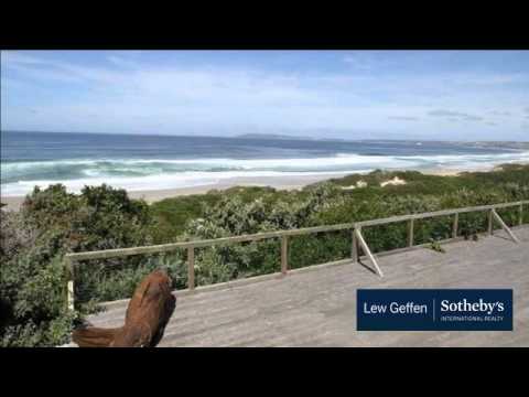 4 Bedroom House For Sale in Keurboomstrand, South Africa for ZAR 10,300,000…